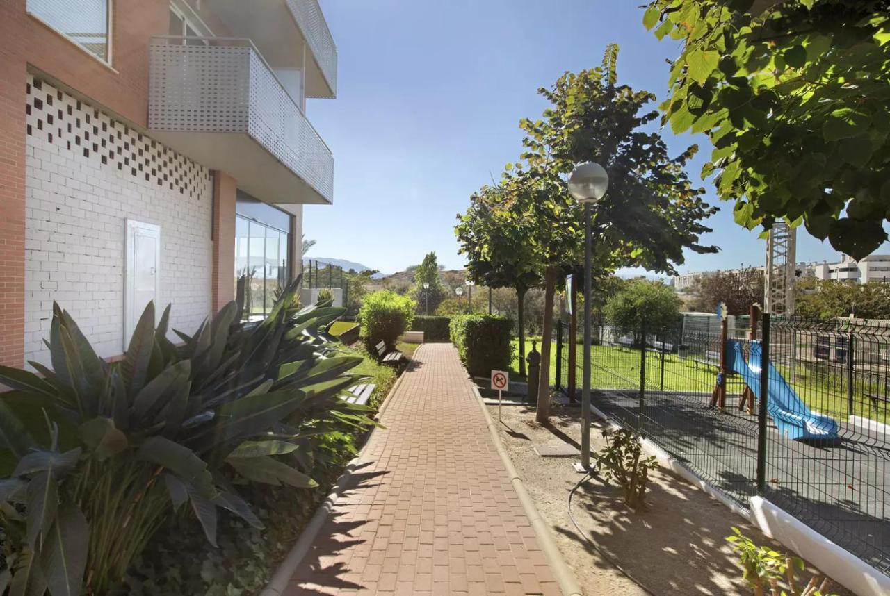 Malaga Campus Apartment Parking Included Exterior foto