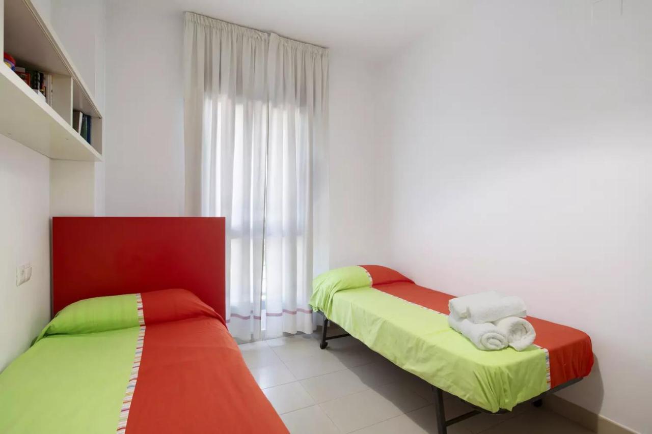 Malaga Campus Apartment Parking Included Exterior foto